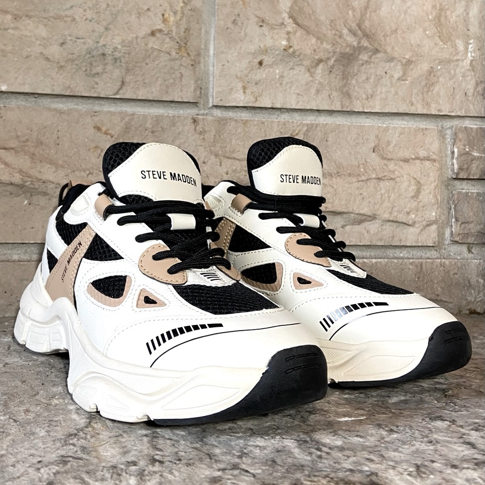 Steve Madden Sneakers